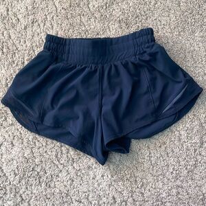 Lululemon Hotty Hot Low Rise 2.5in shorts